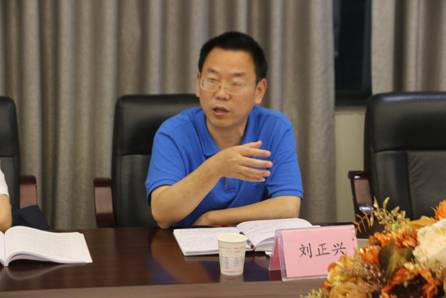 衡阳市副市长刘正兴一行莅临附属南华医院进行调研