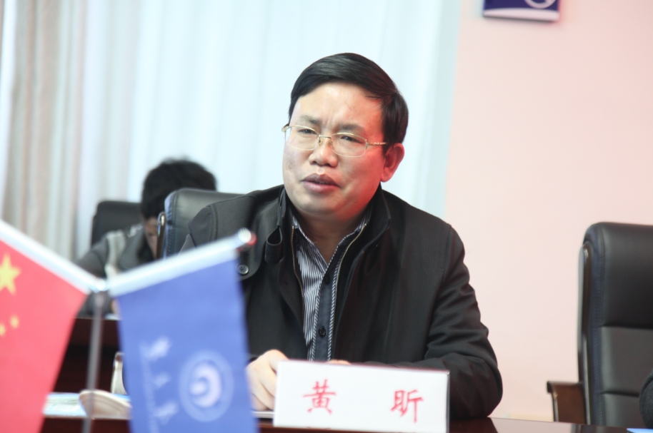 吉首大学副校长黄昕一行来我校调研新校区建设