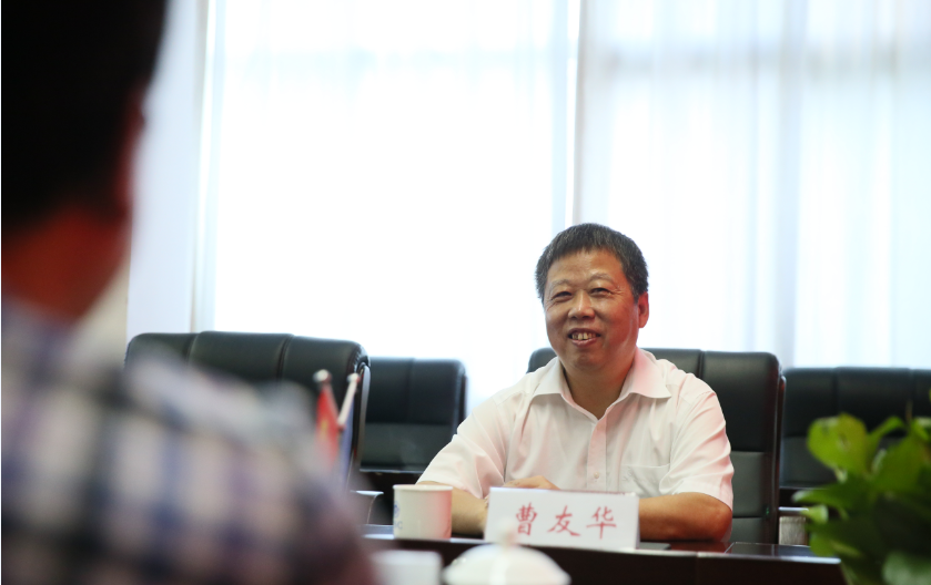 益阳市委常委军分区政委曹友华一行来南华大学调研指导工作